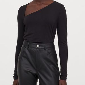 NWT H&M asymetrical cutout top